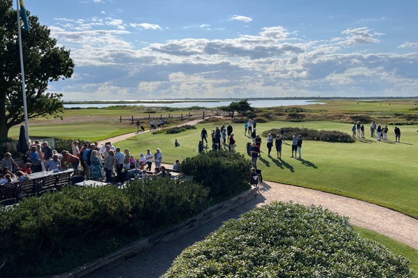 Puttinggreenen invigd